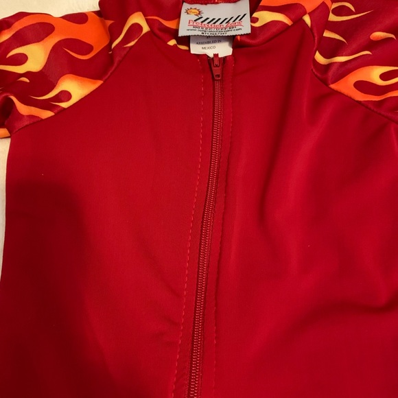 Protection Zone, 2T Rashguard, 100SPF, NWT - Picture 5 of 6